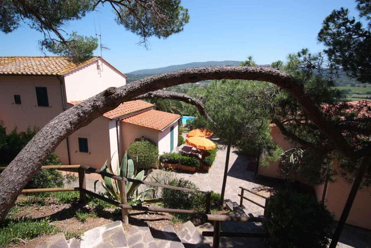 Residence Della Luna Porto Azzurro Exterior foto