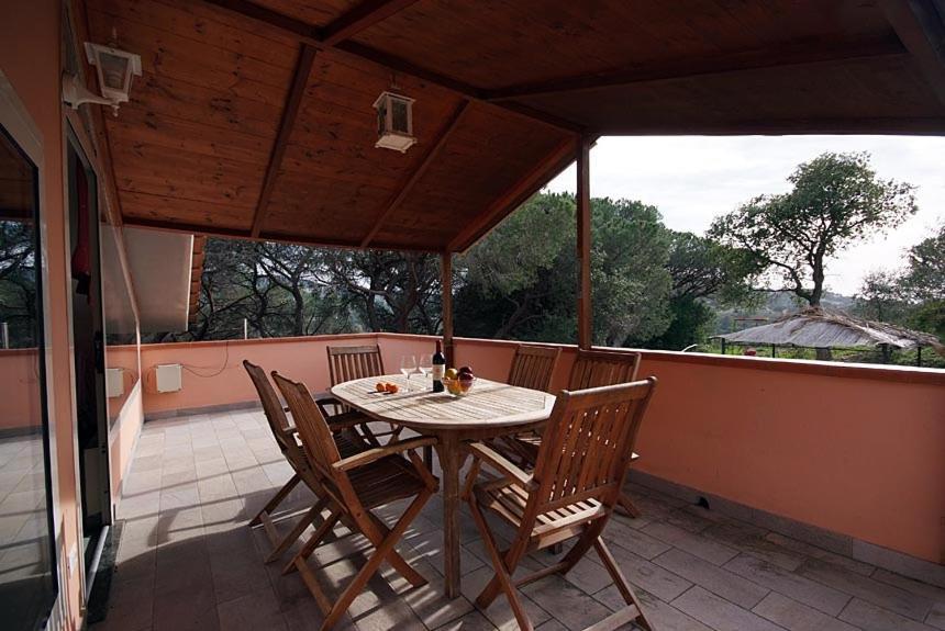 Residence Della Luna Porto Azzurro Exterior foto