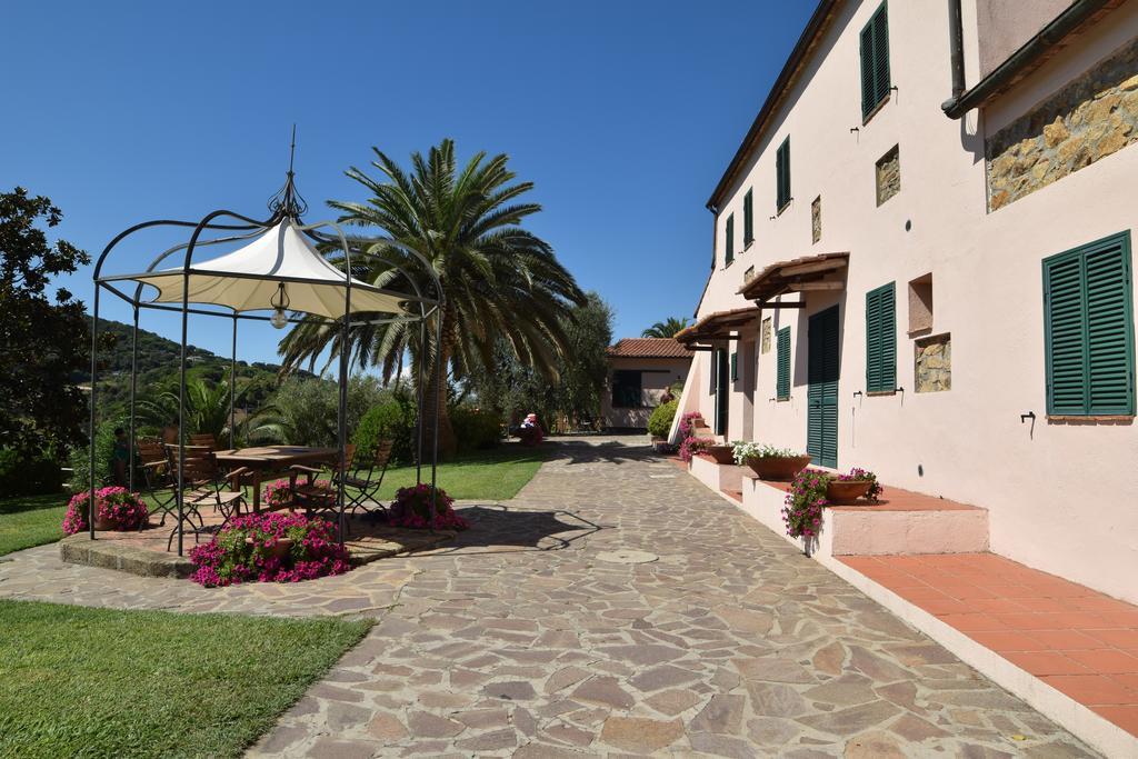 Residence Della Luna Porto Azzurro Exterior foto